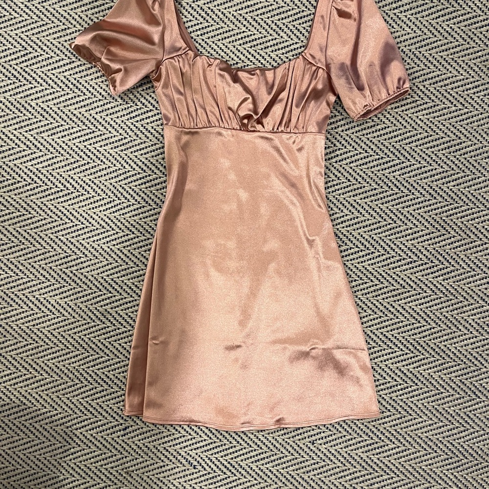 Divided Satin Mini Dress with Puff Sleeves - Pink